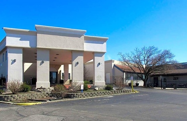 2-Star Hotel ∙ Quality Inn & Suites