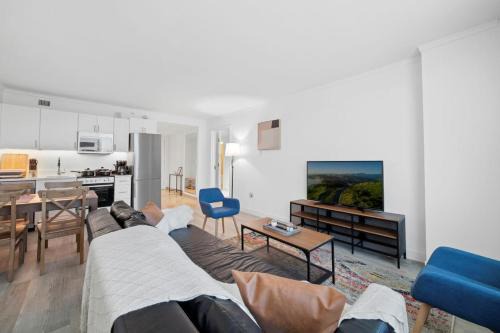 2BR Condo On The Boardwalk with 3 Baths CozySuites