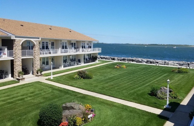 302 East Marina Court, Unit B2 in North Wildwood