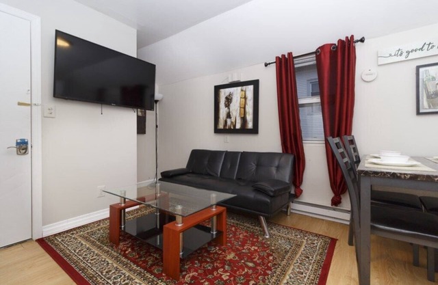Amazing 2 BR on The Heights, Jersey City