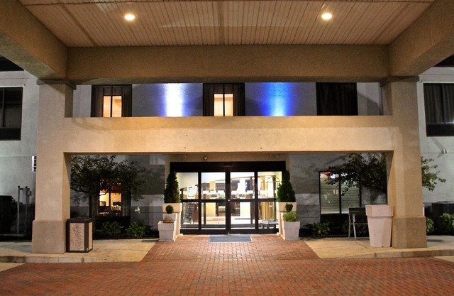Baymont Inn 
