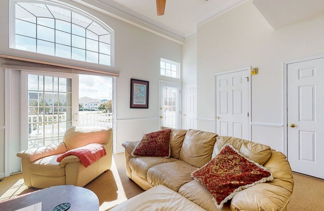 Bayside Bethany Lakes townhouse w/pools, gym, free WiFi, and tennis