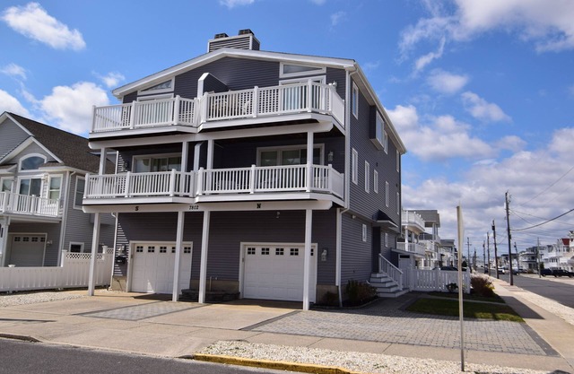 Beautiful, gorgeous, four bedroom townhouse with three full bathrooms and one half bathroom
