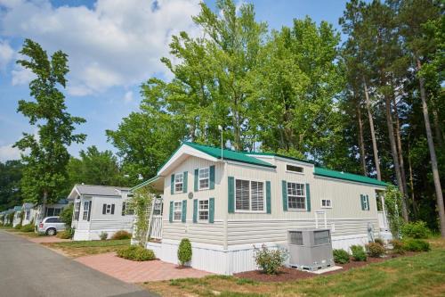 Bethpage Cottage 