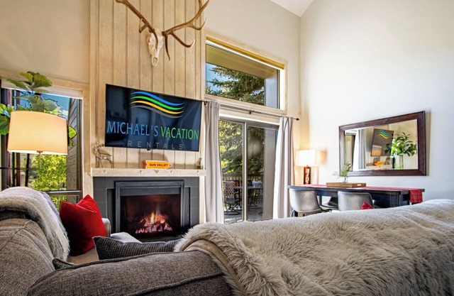 Bonne Vie 2233 in the Heart of Elkhorn with Resort Amenities