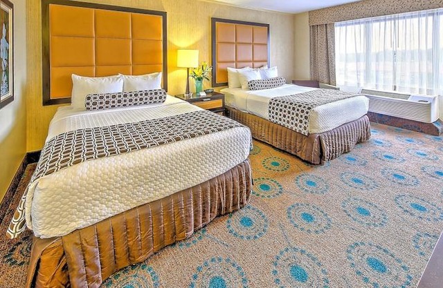 Brandywine Plaza Hotel SureStay Collection by Best Western