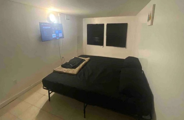 BUDGET RM ❤️ Temple U Camp | TV + WiFi + Ethernet