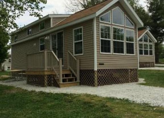 Circle M Camping Resort Loft Park Model 15