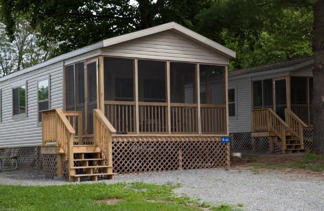 Circle Camping Resort Loft Park Model 