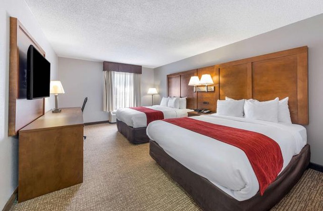 Comfort Inn Grove City