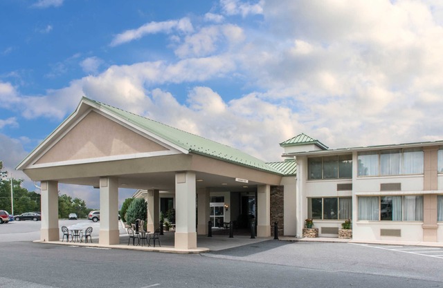 Comfort Inn Lancaster County North