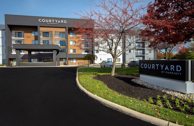 Courtyard by Marriott Cincinnati Airport