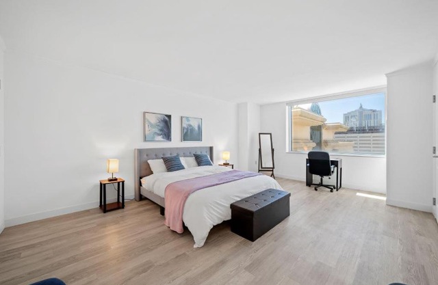 CozySuites at Showboat Bold Beachfront Condo