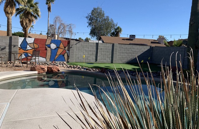 Cubbie Home⚾️Putting Green✓Billiards✓Pool✓King Bed✓