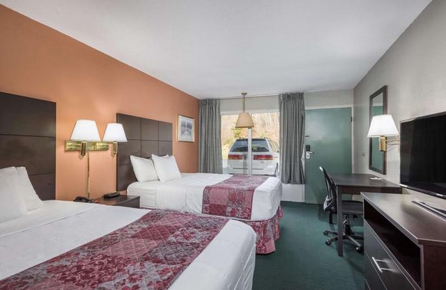 Days Inn by Wyndham Jellico - Tennessee State Line