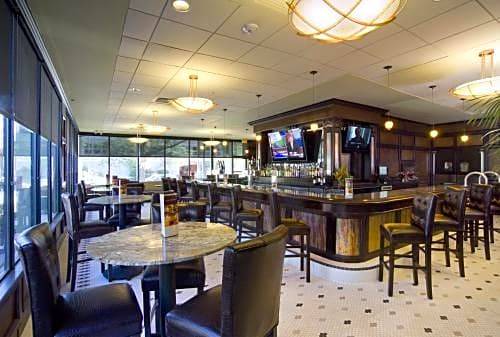 DoubleTree by Hilton Cleveland/Downtown Lakeside