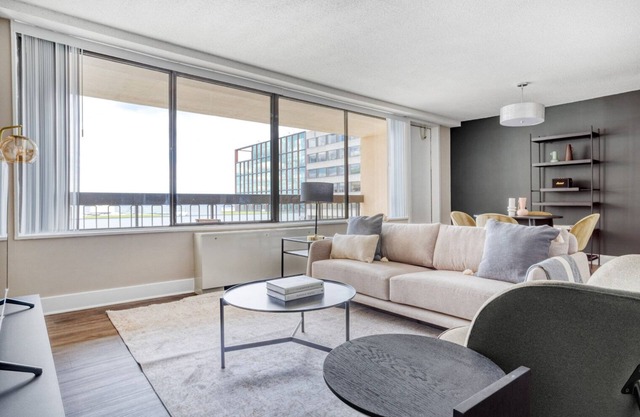 Dreamy Crystal City 2BR w/Gym & Concierge, steps to Metro, by Blueground