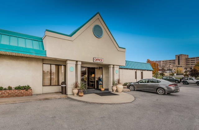 Econo Lodge Altoona 