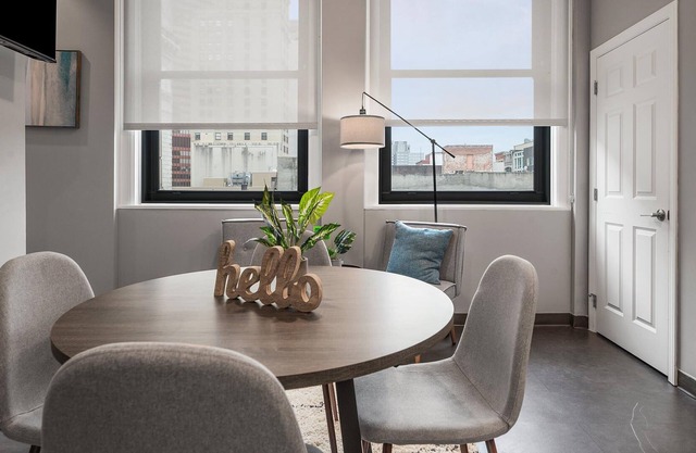 Frontdesk | Studio Apt near UPMC Cooper Fieldhouse
