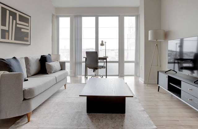 Gorgeous H Street 1BR w/ W/D & Gym, walk to Union Station, by Blueground