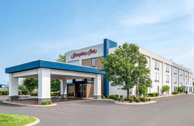 Hampton Inn Washington Court 