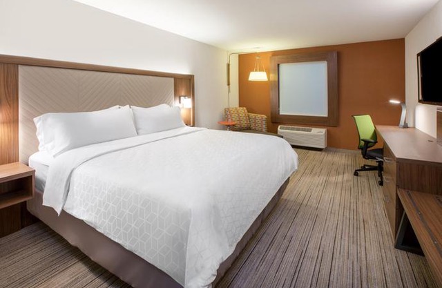 Holiday Inn Express & Suites Arkadelphia - Caddo Valley