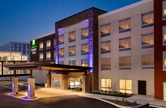 Holiday Inn Express Ne Red Bank Road Ihg Hotel 