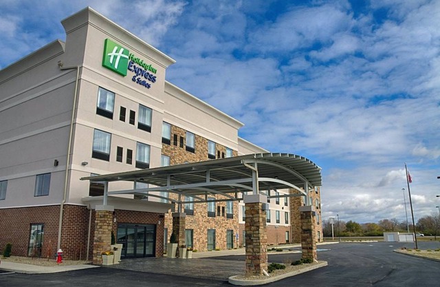 Holiday Inn Express & Suites Sidney, an IHG Hotel
