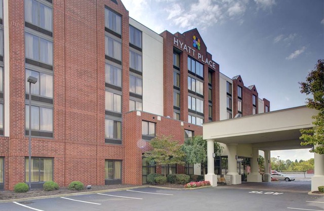 Hyatt Place Pittsburgh Airport
