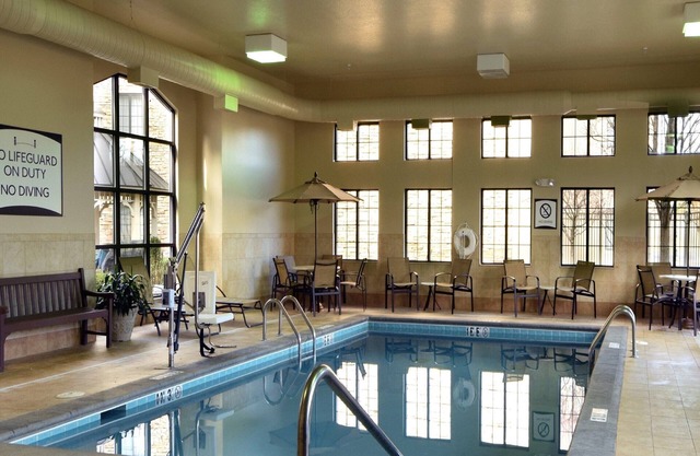 King Suite | Free Daily Breakfast and Parking