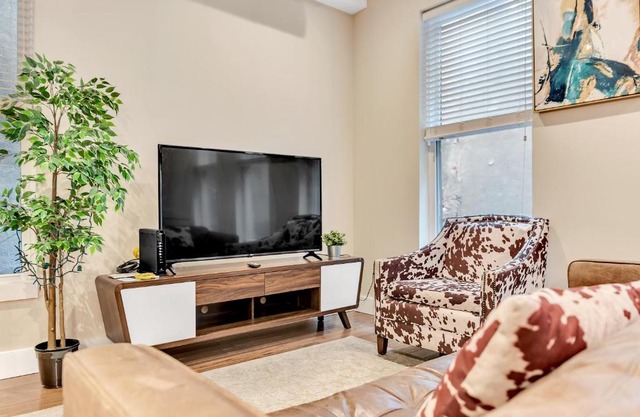 Local Urban 1BR in Phillys Old City
