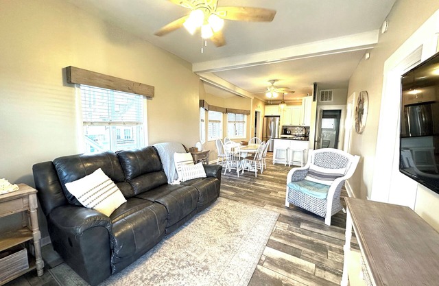 MDW OPEN! STEPS TO BEACH & BOARDWALK! Spacious porch! Updated & clean!