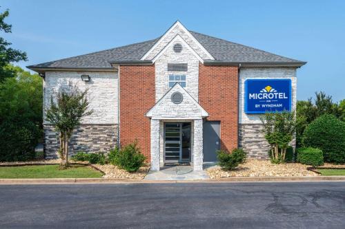 Microtel Inn 