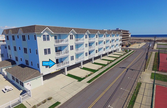 Ocean Views, Steps To Beach, and Close To Everything!