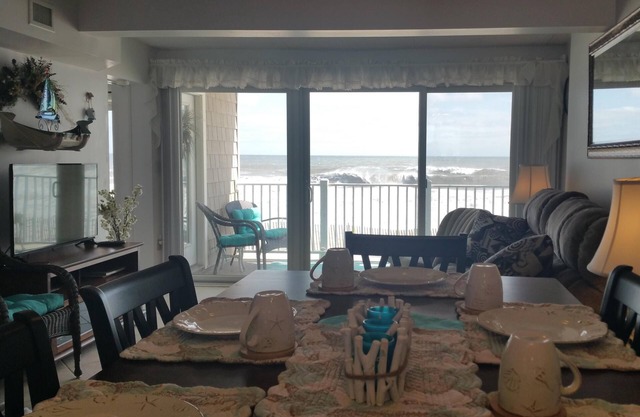 OCEANFRONT Condo W/ Private Beach, Heated Pool - Best View - 2 Bedroom 1 Bath