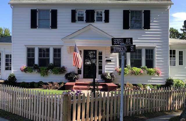 Perfectly Situated, Beautifully Renovated, Very Short Walk to Beach and Mall!