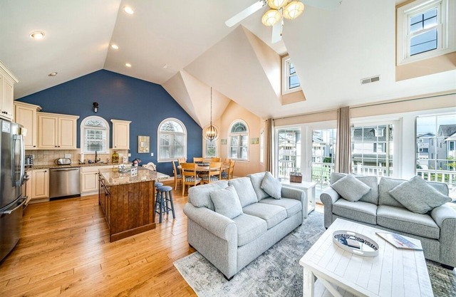 Prime Location in Heart of Ocean City w/Private Roof Deck!