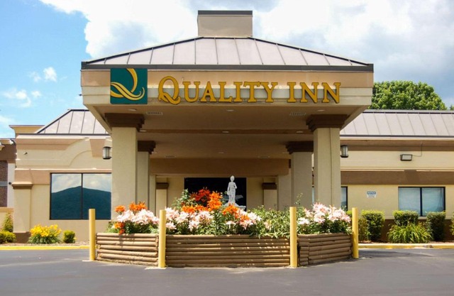 Quality Inn Mill Hall Lamar 