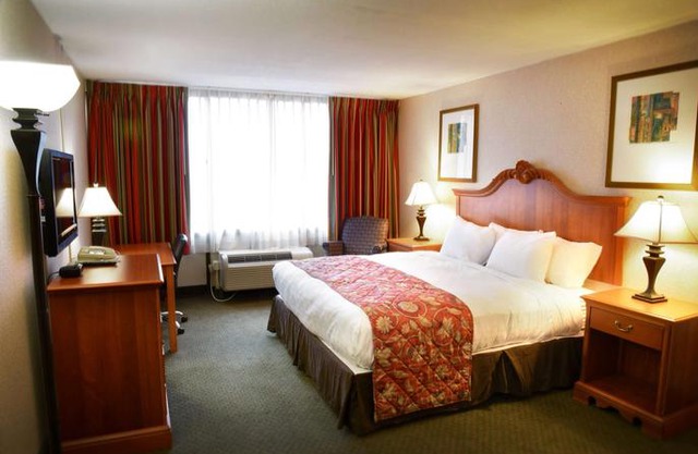 Ramada by Wyndham Triangle Quantico