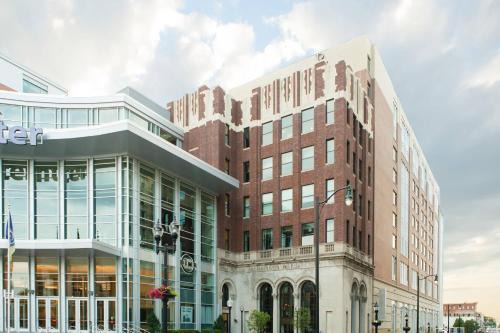 Renaissance Hotel 