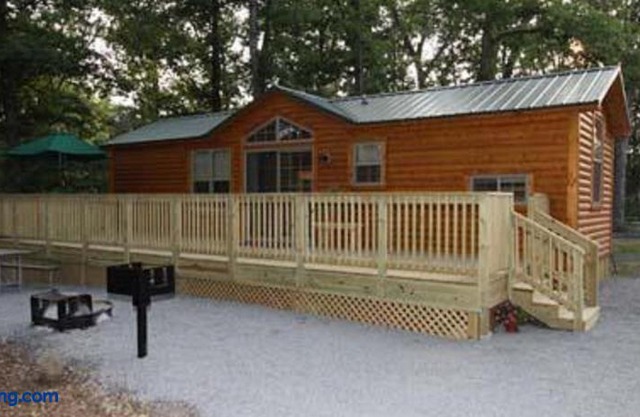 Round Top Two-Bedroom Cottage 8