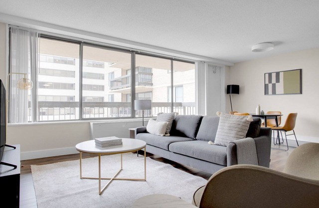 Sleek Crystal City 1BR w/Gym & Concierge, steps to Metro, by Blueground