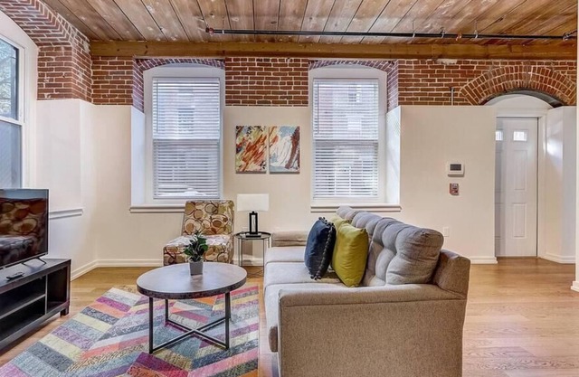 Spacious 2 BR in Northern Liberties
