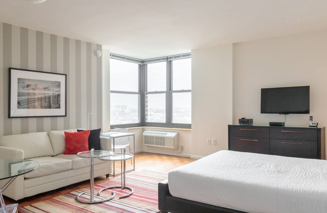 Studio in Downtown Jersey City near NYC