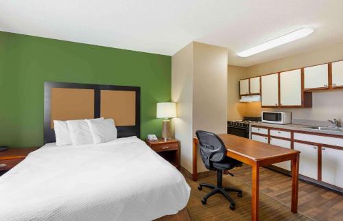 Stay America Suites Akron Copley West 