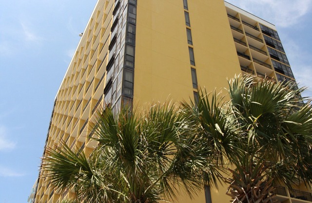 Sun Sand Resort 