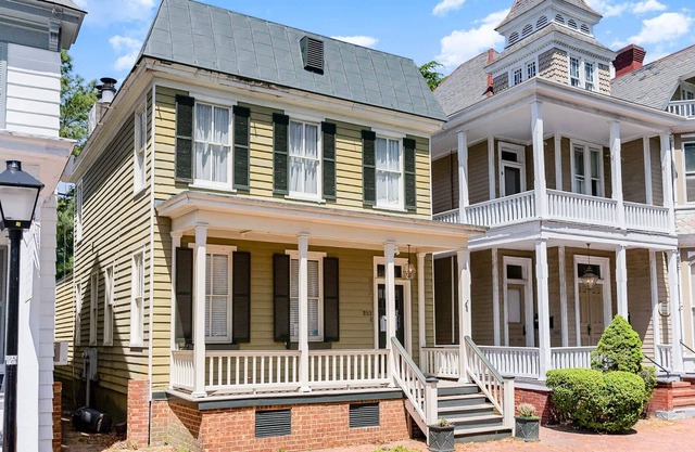 The Enchantment Of Towne Portsmouth 