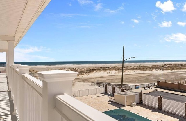 True Ocean Front Vacation!