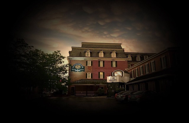 Waynebrook Inn, Est 1865