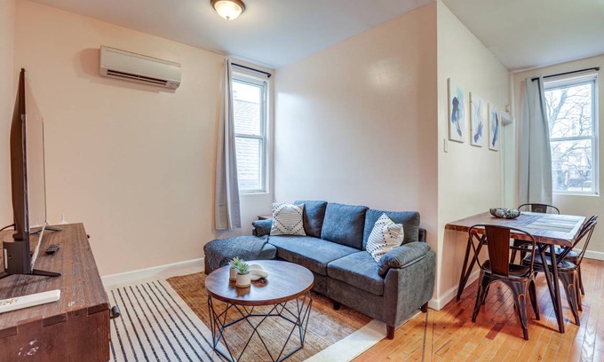 Constable Hook Apartment | 102 m² Apartment ∙ 2 bedrooms ∙ 6 guests